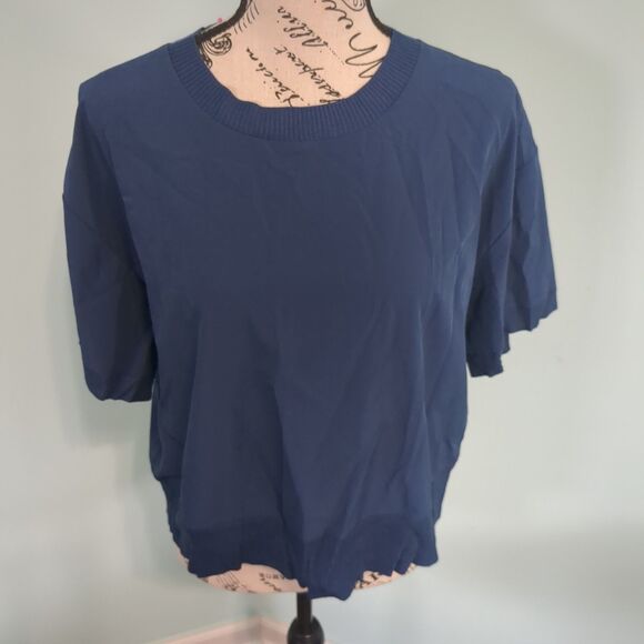 The limited limited Athleisure collection top nwt size medium blue - Picture 1 of 6